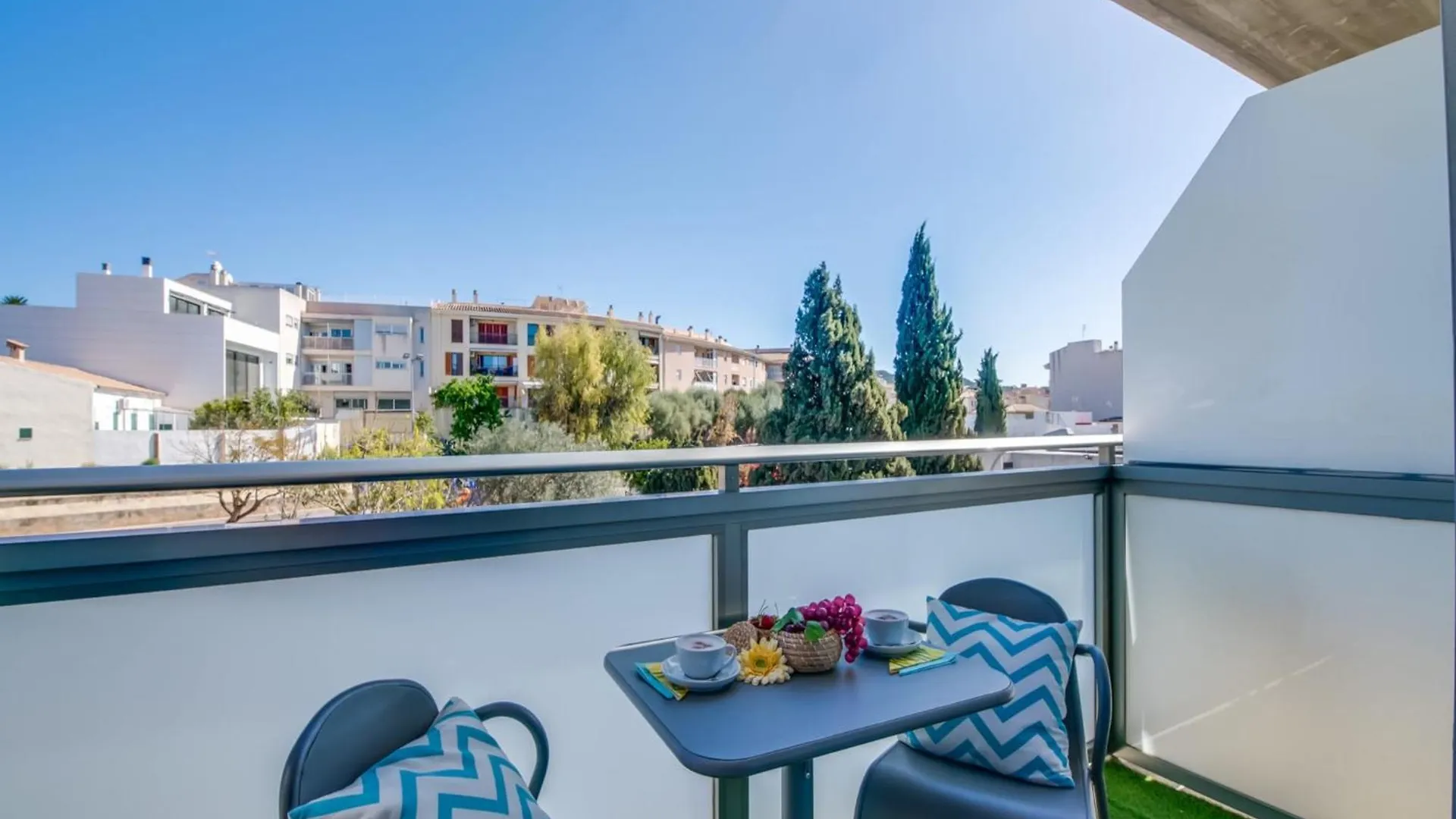 Bright Apartment 350 M From Alcudia Beach